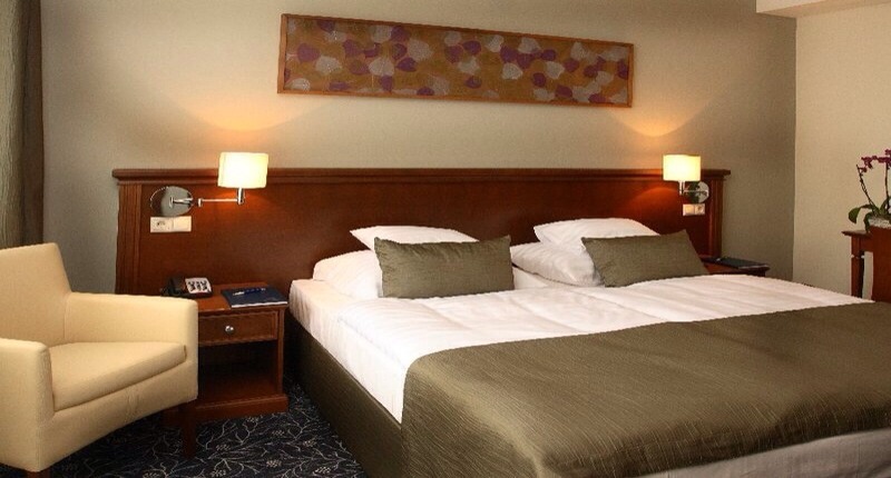 The_saliris_resort_hotel_egerszal%c3%b3k_hungary_room